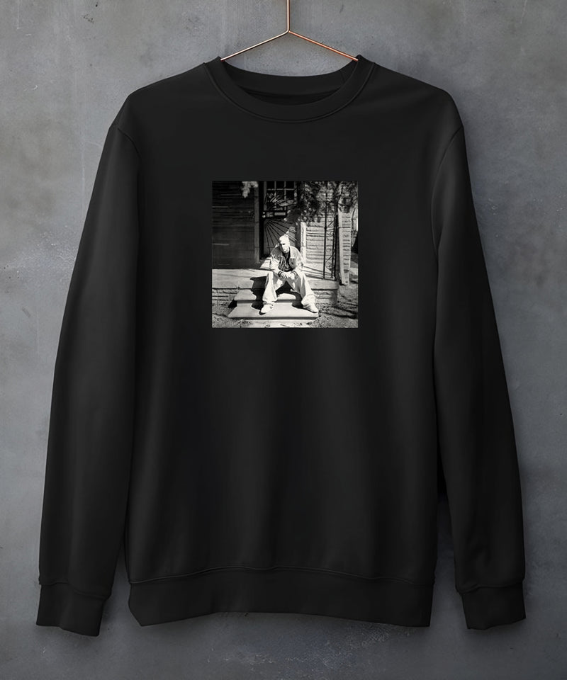 Eminem sitting - Sweatshirt