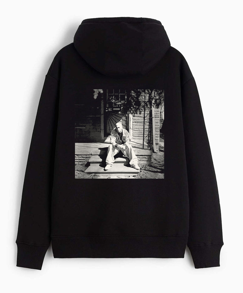 Eminem sitting  - Hooded Sweatshirt