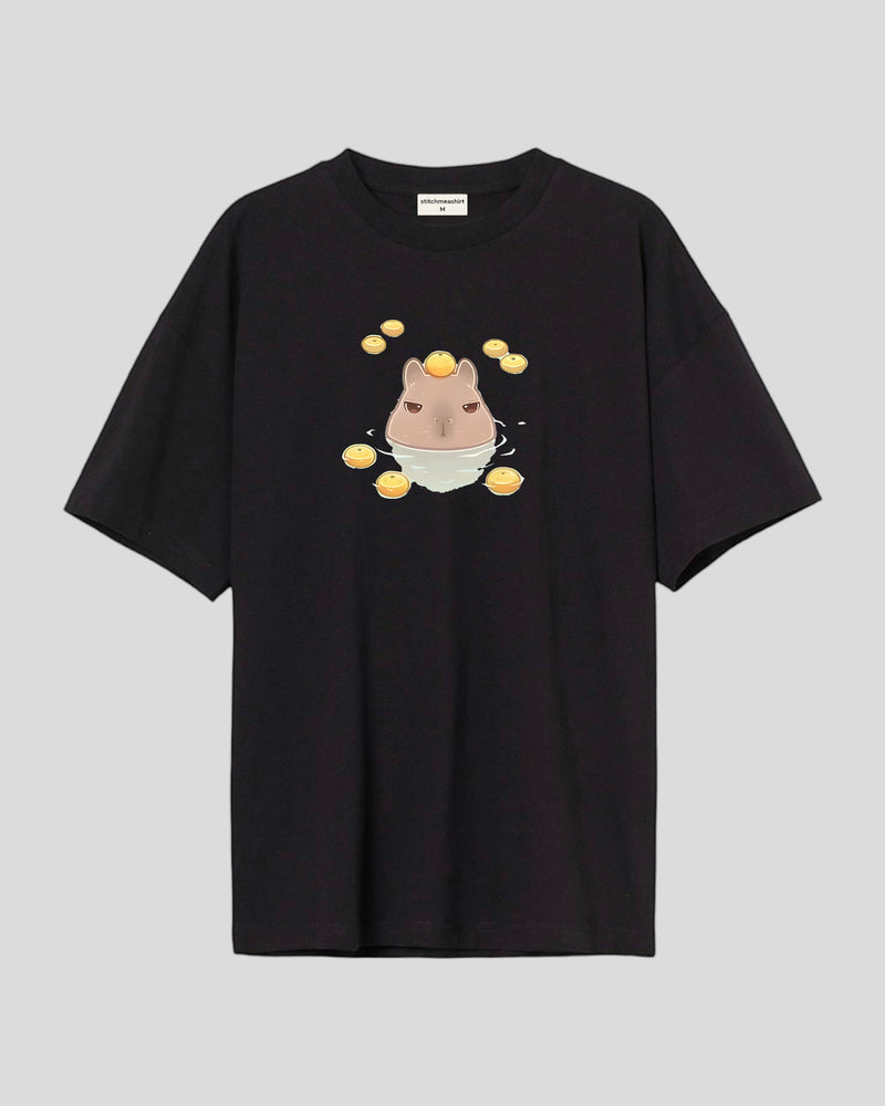 Rabbit pissed over lemon - Oversized T-shirt