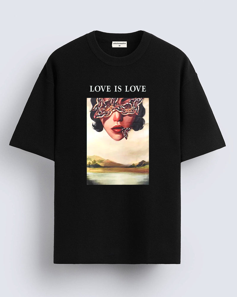 Love is Love - Oversized T-shirt